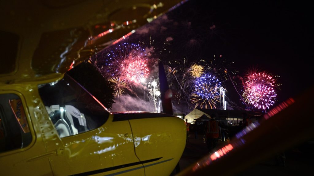 How to Plan the Perfect New Year's Eve Celebration on a Private Jet